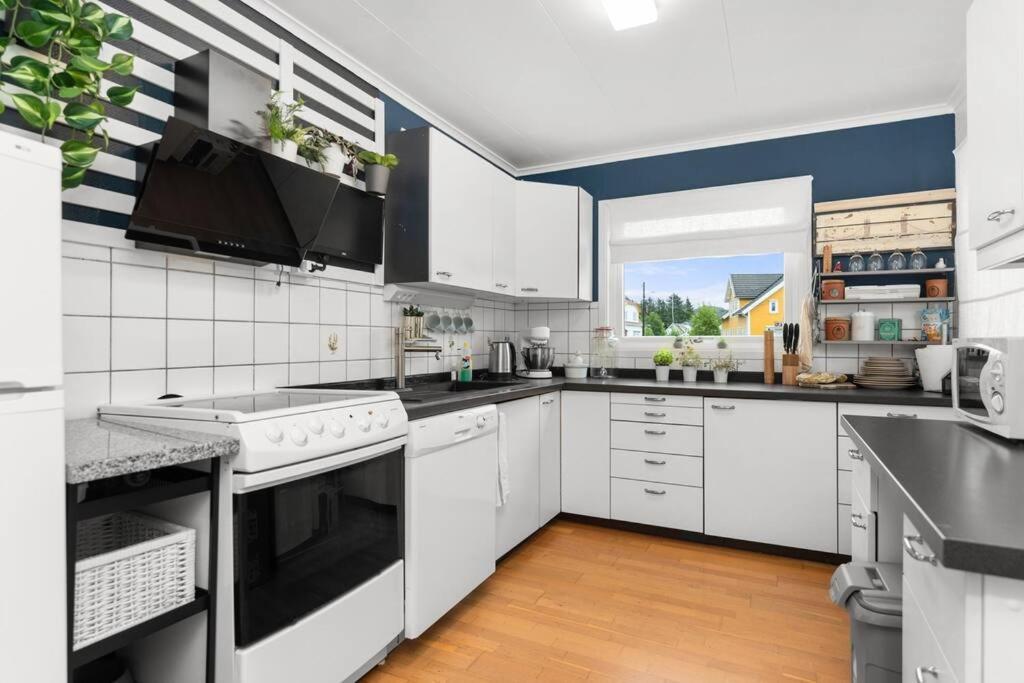 Family-Friendly Home Near Canal Spangereid ภายนอก รูปภาพ